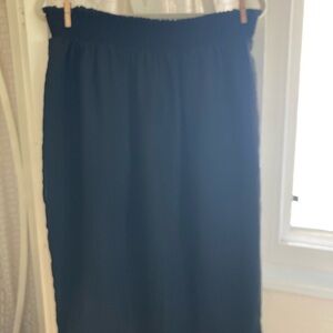 Universal Standard Classic Black Stretchy Waist Midi Skirt